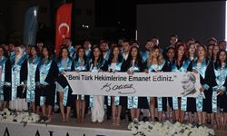 ALKÜ Tıp Fakültesi'nde 90 Genç Hekim Mezun Oldu