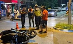 Alanya'da Feci Kaza: 17 Yaşındaki Motosiklet Sürücüsü Ağır Yaralandı
