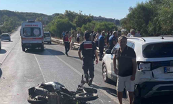 Alanya'da Park Halindeki Otomobile Çarpan Motosikletteki 2 Kişi Ağır Yaralandı