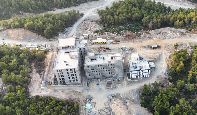 ALKÜ’de Ortak Derslikler Binasının Yapımı Tüm Hızıyla Sürüyor