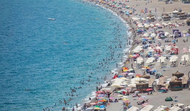 Condor Airlines’tan Antalya’ya Şok Karar: Uçuşlar İptal Edildi