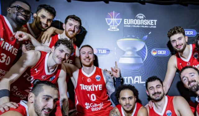 A Milli Erkek Basketbol Takımı Avrupa İkincisi Oldu