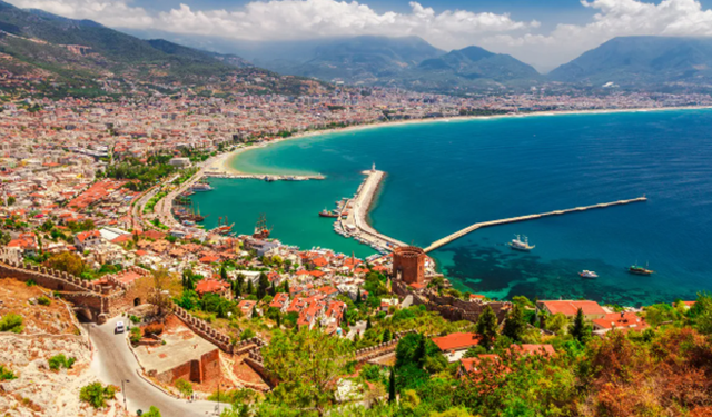 Rus Turistlerin Yeni Rotası: Çin, Alanya’ya Rakip Mi Oluyor?