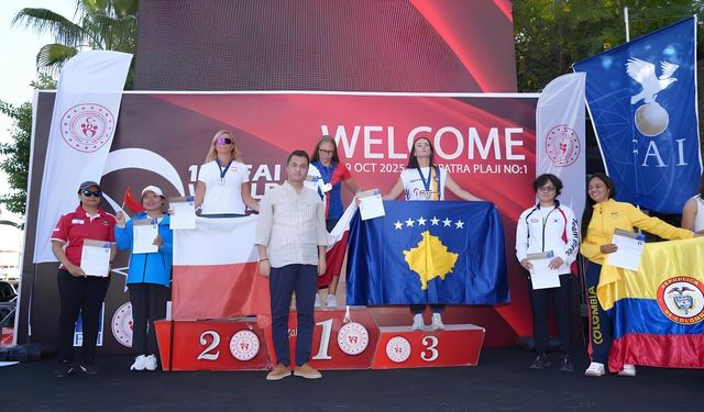 Alanya'da Yamaç Paraşütü Şampiyonları Belli Oldu