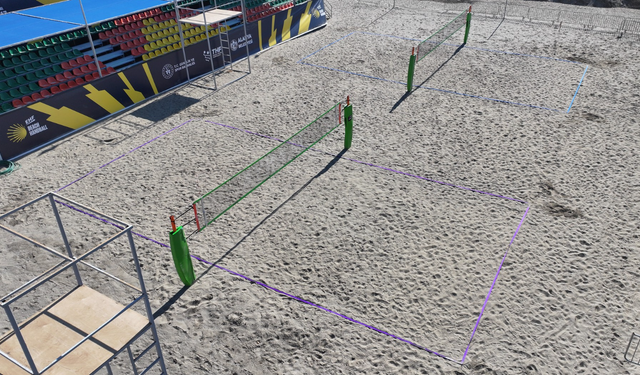 Alanya'da Ücretsiz Plaj Voleybolu Coşkusu Başlıyor