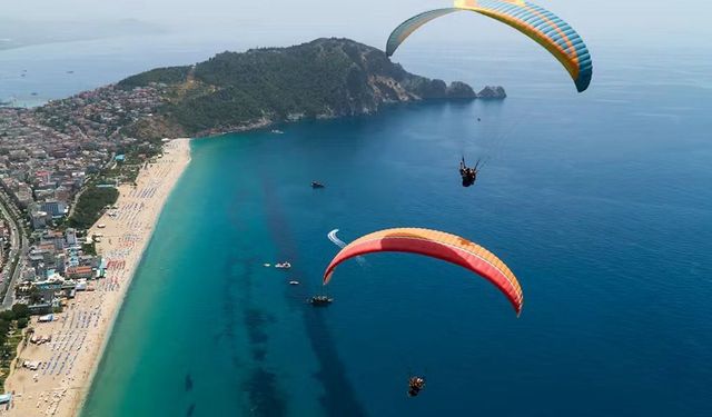 Turizm Cenneti Alanya’da 13.FAI Dünya Yamaç Paraşütü Hedef Şampiyonası Yapılacak