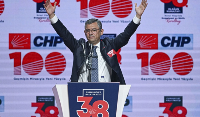 Özgür Özel’e Kurultaydan Rekor Destek: Tüm Oyları Aldı