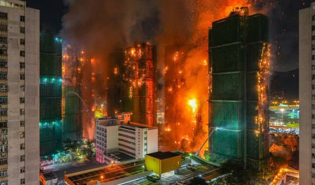 Tai Po’daki Yangın 17 Yıl Sonra En Yüksek Alarm Seviyesini Tetikledi