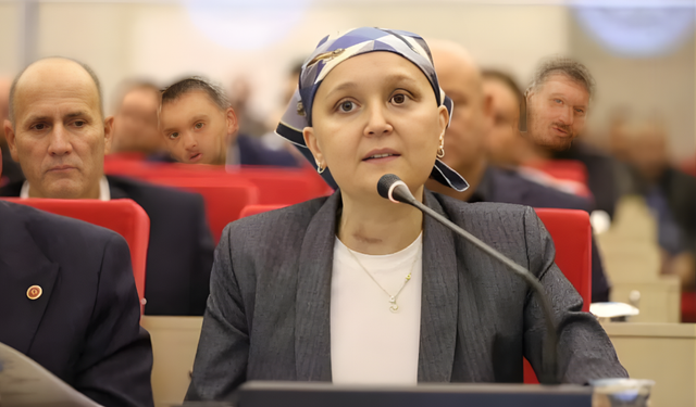 Manisa'nın İlk Kadın Belediye Başkanı Gülşah Durbay Hayatını Kaybetti