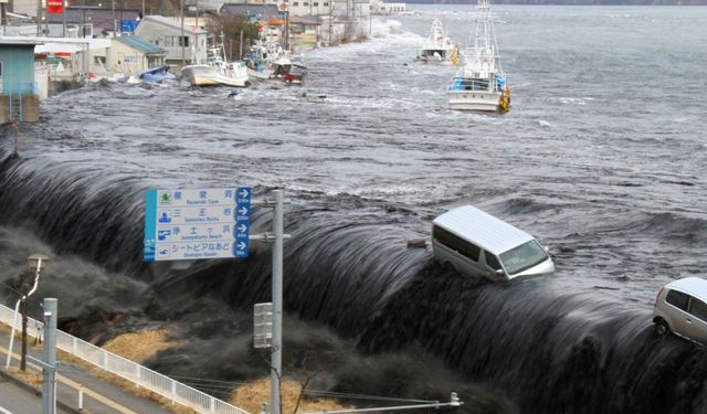 Japonya'da 7,2 Büyüklüğünde Deprem! Tsunami Uyarısı Yapıldı