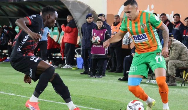 Alanyaspor İle Gençlerbirliği Golsüz Berabere Kaldı