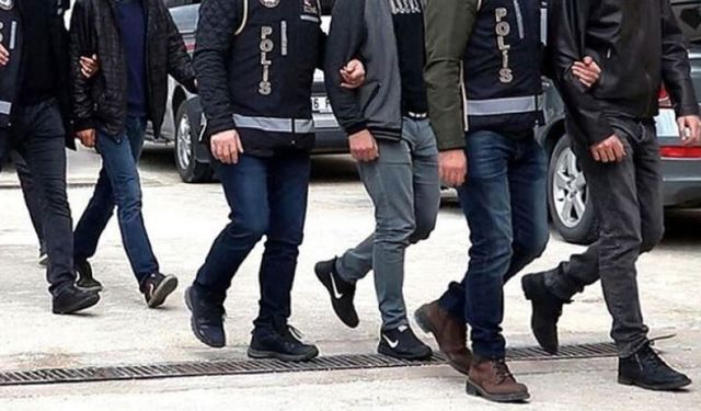Başkentte Sosyal Medya Üzerinden Gasp Yaptıkları İddia Edilen 23 Şüpheli Yakalandı