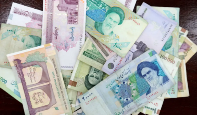 İran'da Savaş Gölgesinde Asgari Ücrete Yüzde 60 Oranında Zam Yaptı