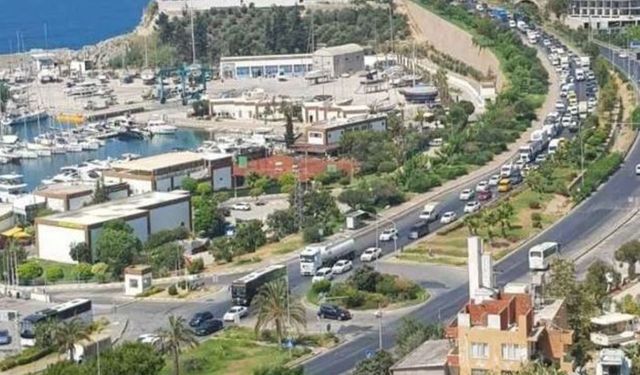 Alanya'da Sezon Öncesi Trafik Ve Park Sorunu Gündemde