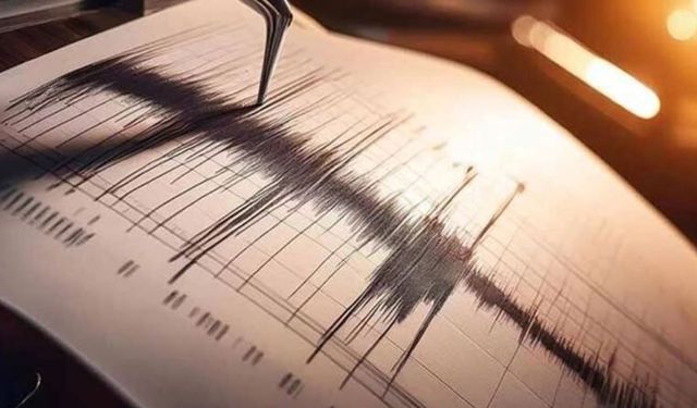 Van'ın Tuşba İlçesinde 5,2 Büyüklüğünde Deprem