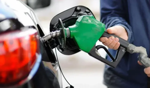 Akaryakıtta Yeni Zam Dalgası Bekleniyor: Motorin ve Benzin İçin Kritik Tarih