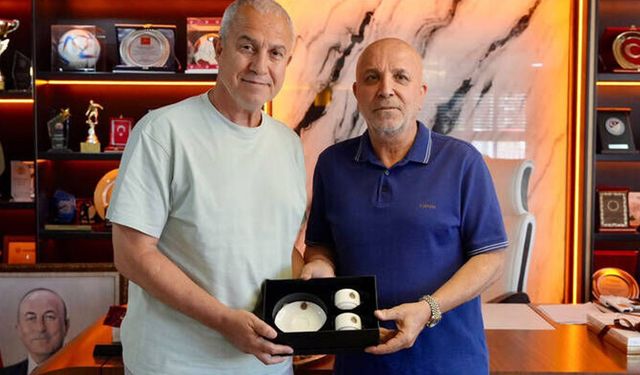 Başkan Özçelik'ten Alanyaspor Başkanı Hasan Çavuşoğlu'na Ziyaret