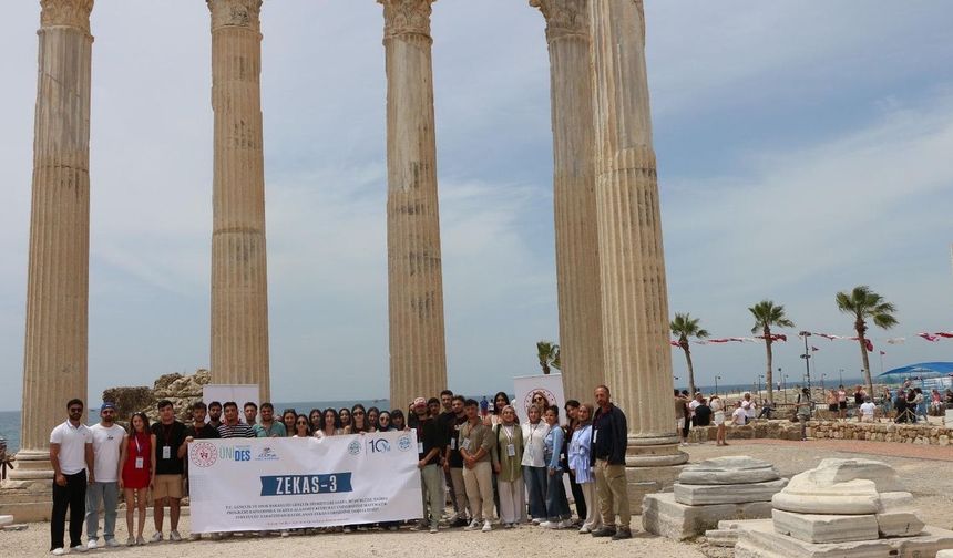 Gençlerin Yenilikçi Projeleri ÜNİDES’ten Destek Aldı