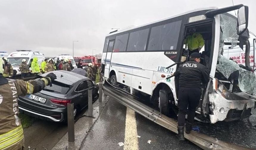 Başakşehir'deki Zincirleme Kazada Mucize! Şehit Polis Hayata Döndü