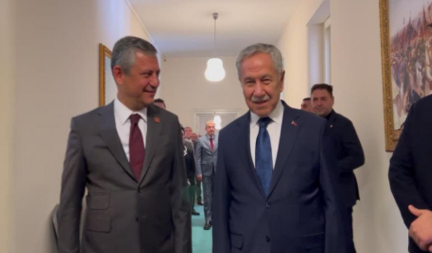 Bülent Arınç ve Özgür Özel'in Görüşmesi Kulisleri Hareketlendirdi