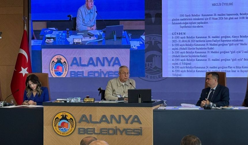 Alanya Belediye Başkanı Özçelik'ten Çarpıcı Sözler: 'Borcumu Ödemezsem Şerefsizim'
