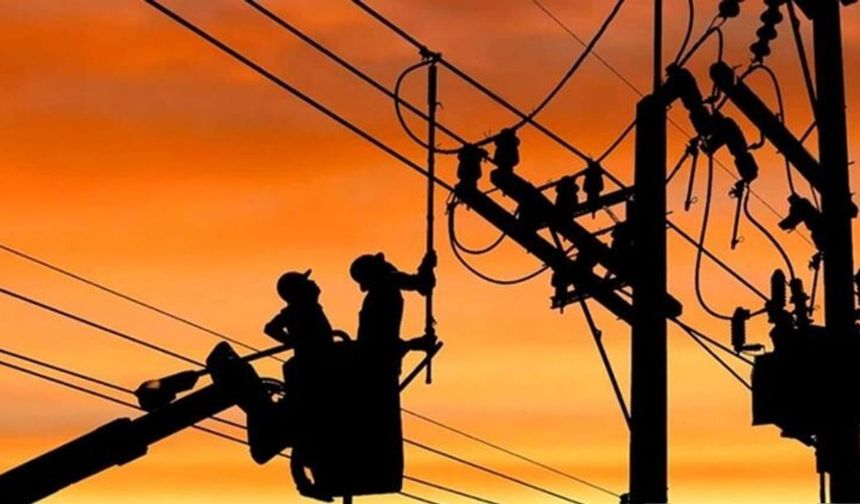 Alanya'da Geniş Kapsamlı Elektrik Kesintisi: Vatandaş ve Esnaf Tepkili