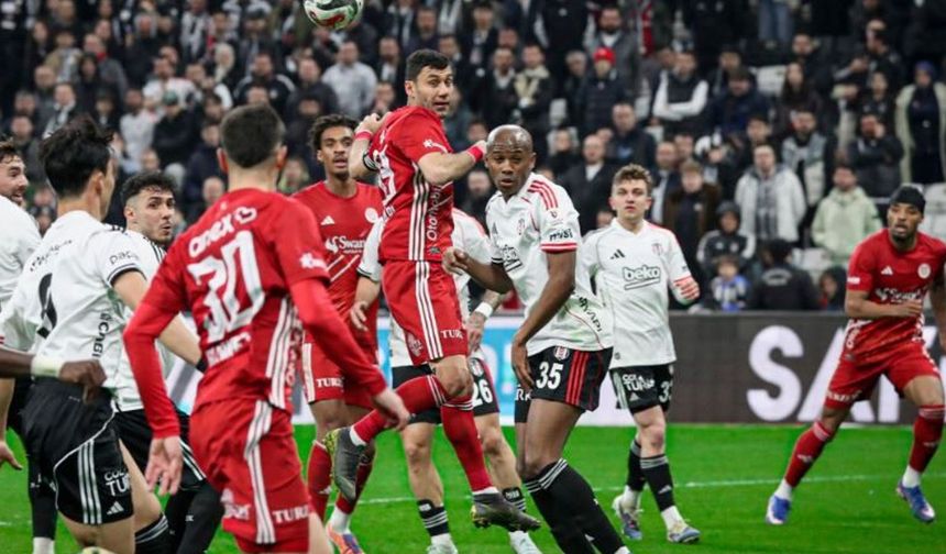 Beşiktaş'tan Sahasında 4 Gollü Galibiyet