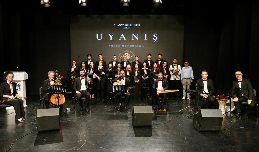 ALSAV Gençlik Korosu'ndan 'Uyanış' Konseriyle Unutulmaz Gece