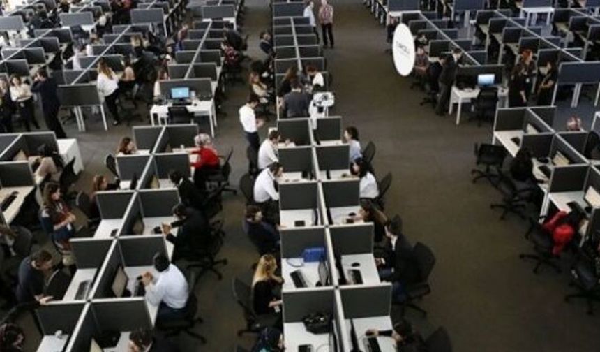 Vatandaşlardan Kurum Telefonlarına Tepki: 'Birbirine Aktarıyorlar, Çözüm Bulamıyoruz'