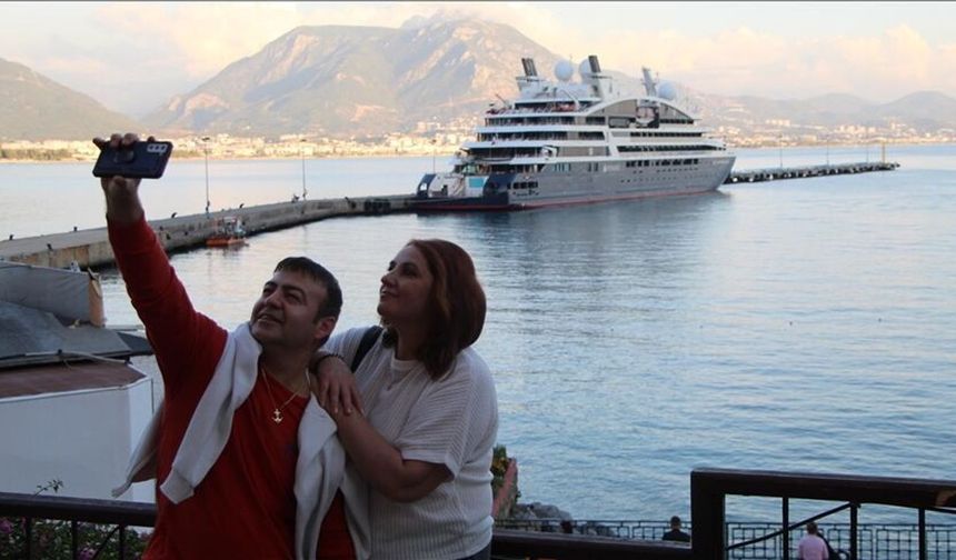 Yabancı Turistin Harcaması Düştü: Antalya ve Alanya'da Yeni Dönem Başladı