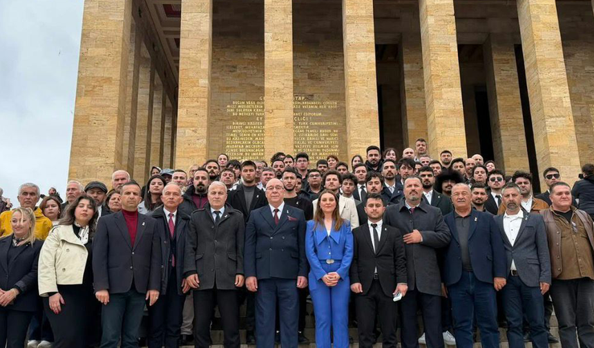 Zafer Partisi Alanya İlçe Teşkilatından Ankara'ya Zafer Yürüyüşü: İlk Durak Anıtkabir