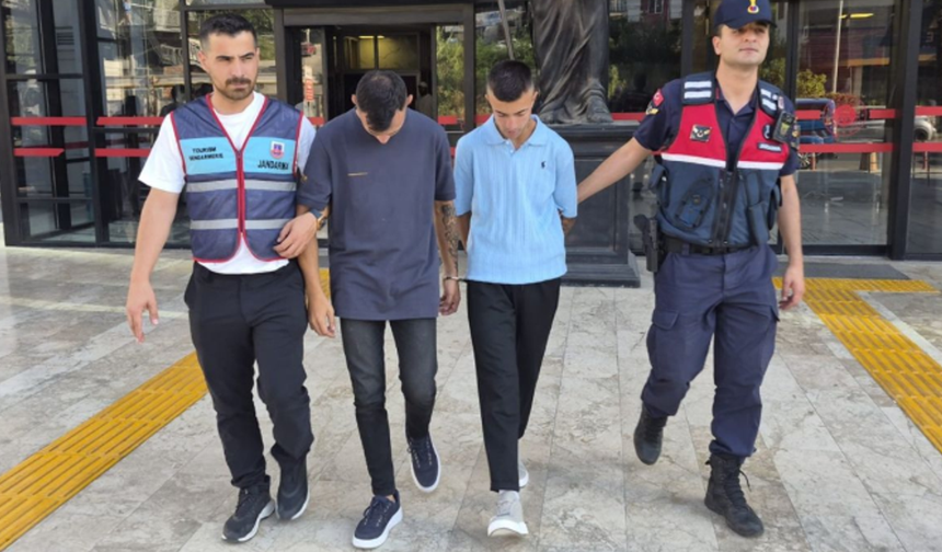 Alanya'da İş Yerinden Hırsızlık İddiası: 2 Şüpheli Tutuklandı