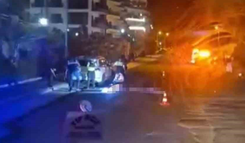 Alanya'da Park Halindeki Otomobile Çarpan Motosikletli Yaşamını Yitirdi