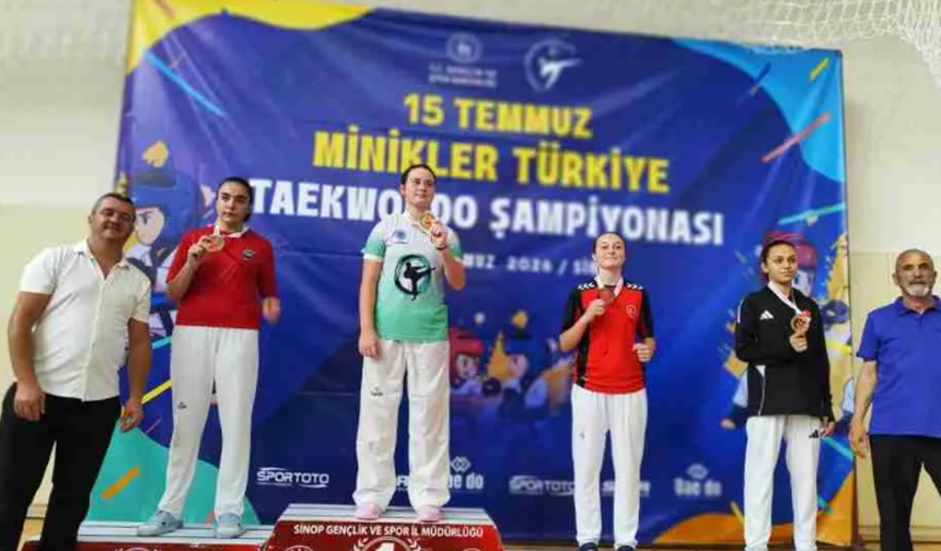 Alanyalı Menekşe Dönmez Türkiye Şampiyonu Oldu