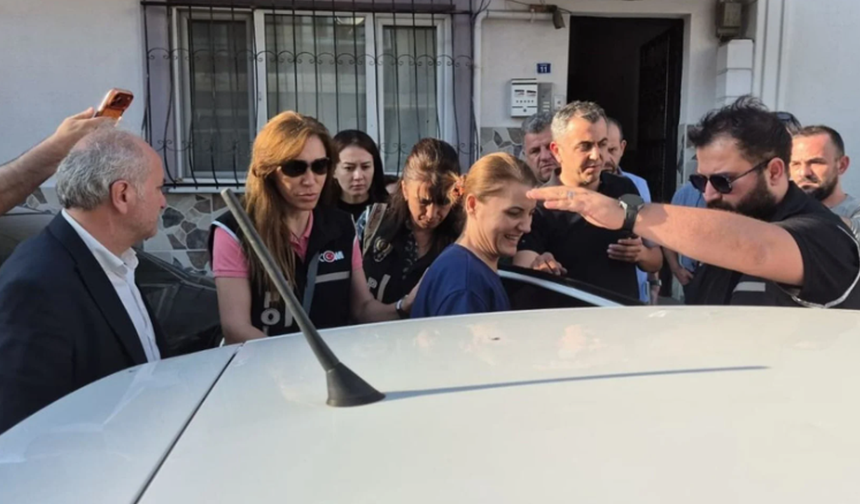 İzmit Belediyesi'ne Yolsuzluk Soruşturması: Belediye Başkanı Fatma Kaplan Hürriyet Gözaltında