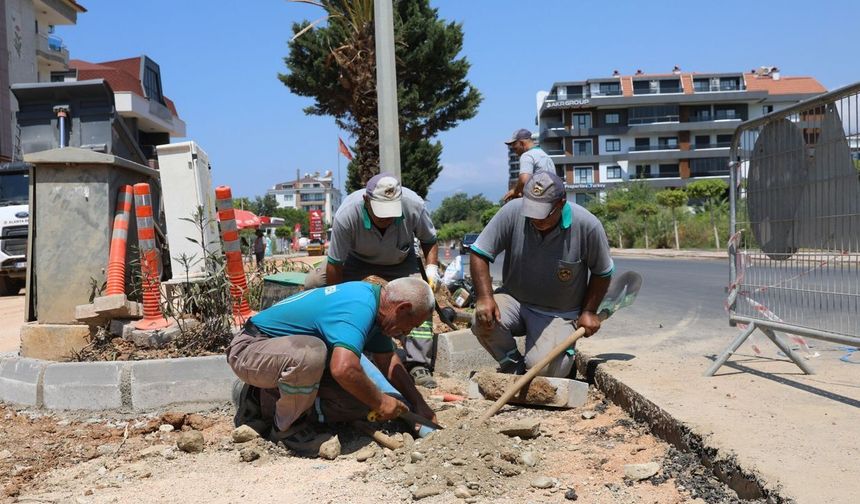 Kestel'de İsa Küçülmez Caddesi Baştan Sona Yenileniyor
