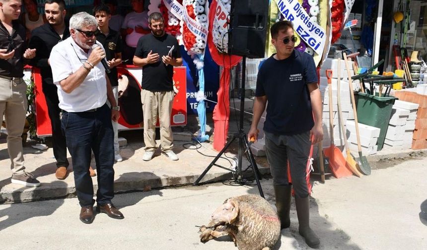 Tekel Bayii Açılışında İmamın Dua Etmesi Tartışma Yarattı